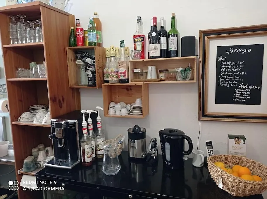 Chambre Atypique Dans Cafe Healthy Saint-Paul-de-Vence 0*,